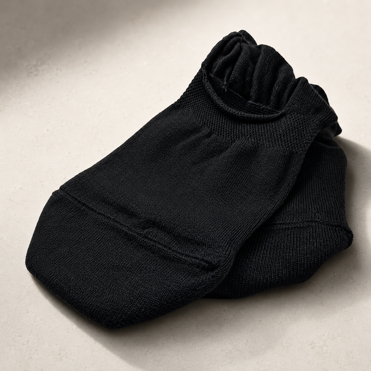 TUVEN Everyday — black low-cut bamboo socks